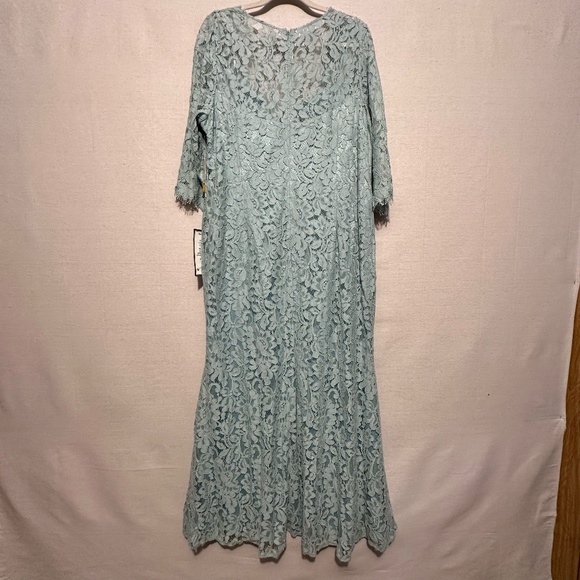 NWT Eliza J Floral Lace Trumpet Gown - size 18W - Picture 3 of 6